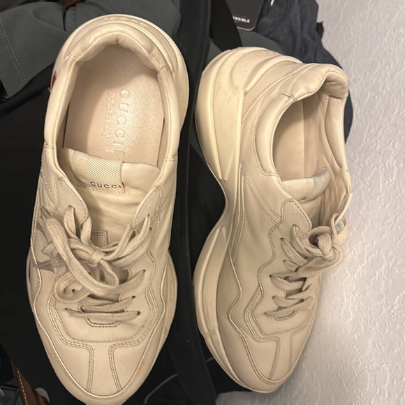 Used Gucci sneakers - Picture 3 of 4